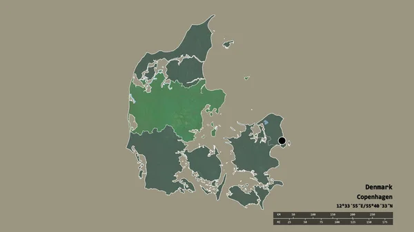 主要な地域部門と分離されたMidtjyllandエリアとデンマークの荒廃した形 ラベル 地形図 3Dレンダリング — ストック写真