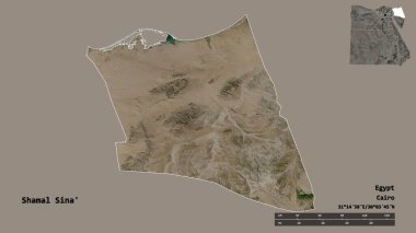 Mısır valisi Şamal Sina 'nın şekli, başkenti sağlam bir arka planda izole edilmiş. Uzaklık ölçeği, bölge önizlemesi ve etiketleri. Uydu görüntüleri. 3B görüntüleme