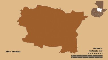 Alta Verapaz 'ın şekli, Guatemala departmanı, sermayesi sağlam arka planda izole edilmiş. Uzaklık ölçeği, bölge önizlemesi ve etiketleri. Desenli dokuların bileşimi. 3B görüntüleme