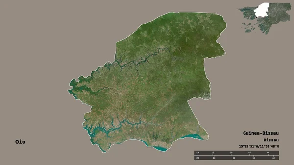 ギニア ビサウ地方のオイオの形で その首都はしっかりとした背景に孤立しています 距離スケール リージョンプレビュー およびラベル 衛星画像 3Dレンダリング — ストック写真