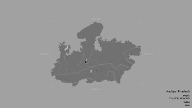 Madhya Pradesh bölgesi, Hindistan eyaleti, jeoreferatlı bir sınır kutusunda sağlam bir arka planda izole edilmiş. Etiketler. Çift seviyeli yükseklik haritası. 3B görüntüleme