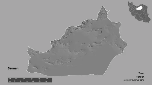 伊朗森南的形状 其首都在坚实的背景下与世隔绝 距离尺度 区域预览和标签 Bilevel高程图 3D渲染 — 图库照片