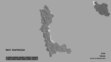 Batı Azarbaycan 'ın şekli, İran eyaleti, başkenti sağlam arka planda izole edilmiş. Uzaklık ölçeği, bölge önizlemesi ve etiketleri. Çift seviyeli yükseklik haritası. 3B görüntüleme