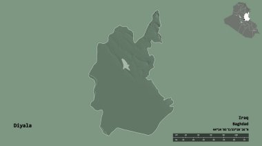 Irak 'ın Diyala eyaleti, başkenti sağlam bir zemin üzerinde izole edilmiş. Uzaklık ölçeği, bölge önizlemesi ve etiketleri. Renkli yükseklik haritası. 3B görüntüleme