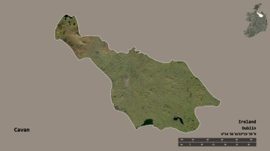 İrlanda 'nın Cavan ilçesi, başkenti sağlam arka planda izole edilmiş. Uzaklık ölçeği, bölge önizlemesi ve etiketleri. Uydu görüntüleri. 3B görüntüleme