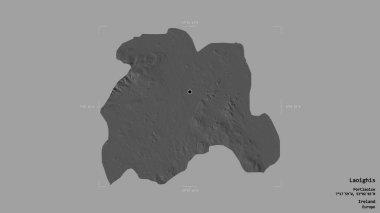 Laoighis bölgesi, İrlanda eyaleti, sağlam bir arka planda izole edilmiş bir sınır kutusunda. Etiketler. Çift seviyeli yükseklik haritası. 3B görüntüleme