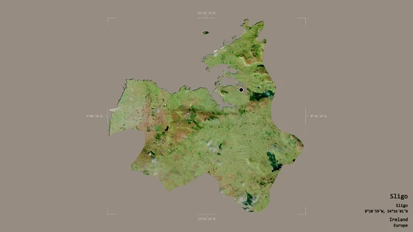 アイルランドの郡スライゴ 英語版 の地域は 洗練された境界の箱の中にしっかりとした背景に孤立していた ラベル 衛星画像 3Dレンダリング — ストック写真