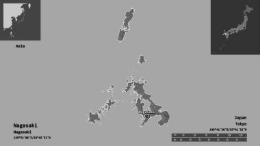 Nagasaki 'nin şekli, Japonya vilayeti ve başkenti. Uzaklık ölçeği, ön gösterimler ve etiketler. Çift seviyeli yükseklik haritası. 3B görüntüleme