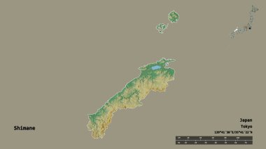 Japonya 'nın başkenti Shimane' nin şekli, sermayesi katı bir zemin üzerinde izole edilmiştir. Uzaklık ölçeği, bölge önizlemesi ve etiketleri. Topografik yardım haritası. 3B görüntüleme
