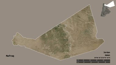 Ürdün 'ün başkenti Mafraq' ın sağlam arka planda izole edilmiş hali. Uzaklık ölçeği, bölge önizlemesi ve etiketleri. Uydu görüntüleri. 3B görüntüleme