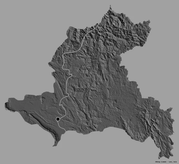 ラオスのXekong州の形は その首都をしっかりとした色の背景に隔離しています 標高マップ 3Dレンダリング — ストック写真