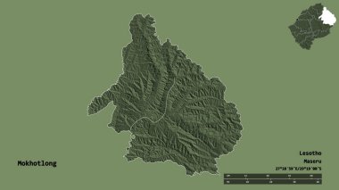 Lesotho 'nun Mokhotlong ilçesi, başkenti sağlam arka planda izole edilmiş. Uzaklık ölçeği, bölge önizlemesi ve etiketleri. Renkli yükseklik haritası. 3B görüntüleme