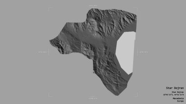 Makedonya Belediyesi 'nin Star Dojran bölgesi, jeoreferatlı bir sınır kutusunda sağlam bir zemin üzerinde izole edilmiş durumda. Etiketler. Çift seviyeli yükseklik haritası. 3B görüntüleme