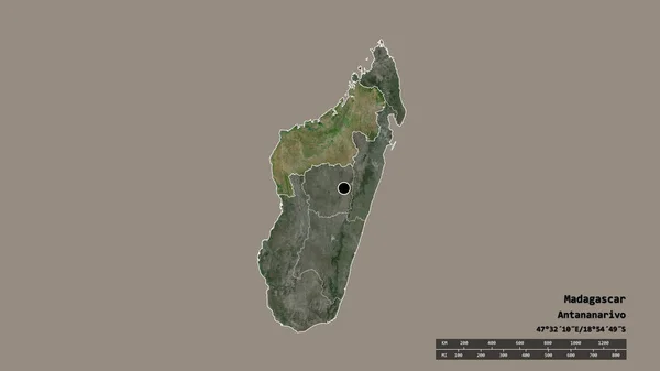 马达加斯加以首都 主要区域分部和独立的马哈贾加地区为首都的退化形态 卫星图像 3D渲染 — 图库照片