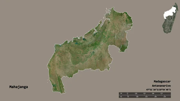 马达加斯加马哈扬加省的形状 其首府在坚实的背景下与世隔绝 距离尺度 区域预览和标签 卫星图像 3D渲染 — 图库照片
