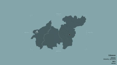 Sikasso bölgesi, Mali bölgesi, jeoreferatlı bir sınır kutusunun sağlam bir arka planında izole edilmiş. Etiketler. Renkli yükseklik haritası. 3B görüntüleme