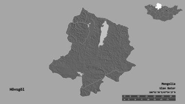 Moğolistan 'ın Hovsgol şehrinin başkenti sağlam bir zemin üzerinde izole edilmiştir. Uzaklık ölçeği, bölge önizlemesi ve etiketleri. Çift seviyeli yükseklik haritası. 3B görüntüleme