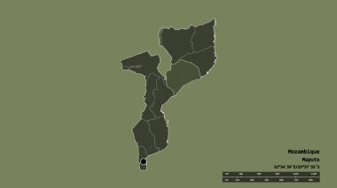 Başkenti, ana bölgesel bölümü ve ayrılmış Zambezya bölgesiyle Mozambik 'in deforme edilmiş şekli. Etiketler. Renkli yükseklik haritası. 3B görüntüleme