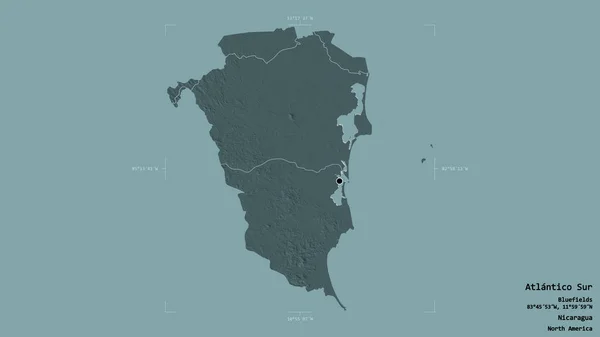 ニカラグアの自治区であるアトランティコ スールの地域は 洗練された境界線の箱の中にしっかりとした背景に隔離されている ラベル 色の標高マップ 3Dレンダリング — ストック写真