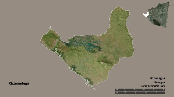 ニカラグアのチナンデガ県の形で その首都はしっかりとした背景に隔離されています 距離スケール リージョンプレビュー およびラベル 衛星画像 3Dレンダリング — ストック写真