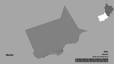 Umman ili, Zhofar 'ın şekli, başkenti sağlam bir zemin üzerinde izole edilmiş. Uzaklık ölçeği, bölge önizlemesi ve etiketleri. Çift seviyeli yükseklik haritası. 3B görüntüleme