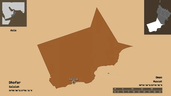 阿曼省及其首都多法尔省的形状 距离刻度 预览和标签 有规律的纹理的组成 3D渲染 — 图库照片