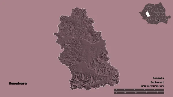 罗马尼亚的Hunedoara县的形状 其首都在坚实的背景下与世隔绝 距离尺度 区域预览和标签 彩色高程图 3D渲染 — 图库照片
