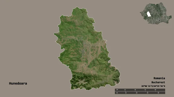 罗马尼亚的Hunedoara县的形状 其首都在坚实的背景下与世隔绝 距离尺度 区域预览和标签 卫星图像 3D渲染 — 图库照片