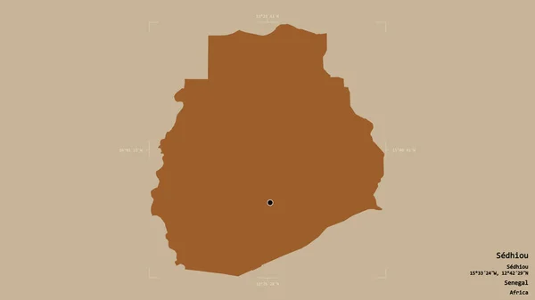 セネガルの地域であるセディウの地域は 洗練された境界ボックス内の強固な背景に隔離されています ラベル パターン化されたテクスチャの構成 3Dレンダリング — ストック写真