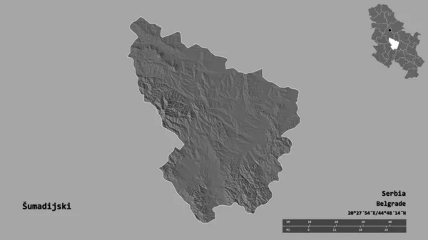 塞尔维亚Sumadijski区的形状 其首都在坚实的背景下与世隔绝 距离尺度 区域预览和标签 Bilevel高程图 3D渲染 — 图库照片