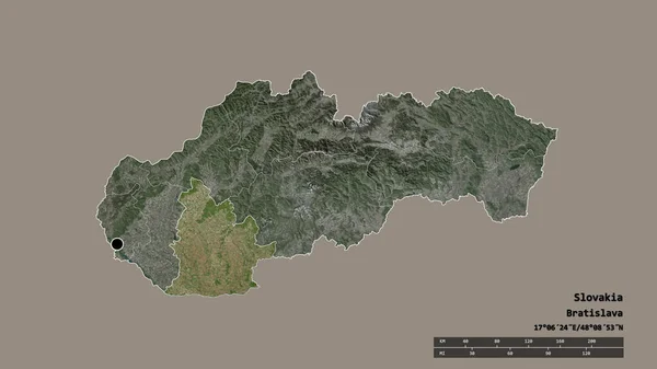 その首都 メイン地域部門と分離されたNitrianskyエリアとスロバキアの荒廃した形状 ラベル 衛星画像 3Dレンダリング — ストック写真