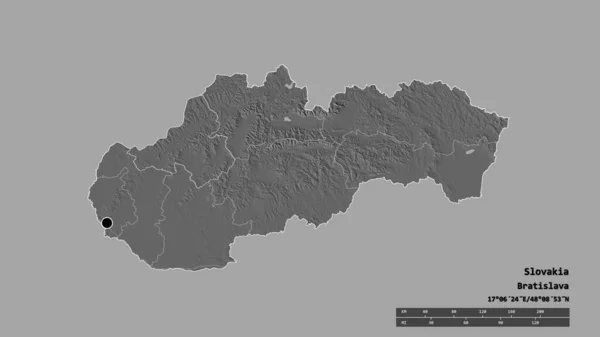 その首都 メイン地域部門と分離されたTrencianskyエリアとスロバキアの荒廃した形状 ラベル 標高マップ 3Dレンダリング — ストック写真