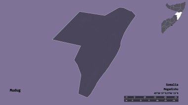Somali bölgesindeki Mudig 'in başkenti sağlam bir zemin üzerinde izole edilmiştir. Uzaklık ölçeği, bölge önizlemesi ve etiketleri. Renkli yükseklik haritası. 3B görüntüleme