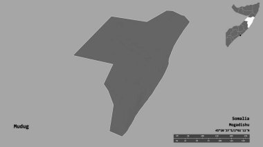 Somali bölgesindeki Mudig 'in başkenti sağlam bir zemin üzerinde izole edilmiştir. Uzaklık ölçeği, bölge önizlemesi ve etiketleri. Çift seviyeli yükseklik haritası. 3B görüntüleme