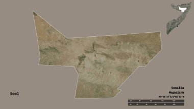Somali 'nin Sool bölgesi, başkenti sağlam bir zemin üzerinde izole edilmiş. Uzaklık ölçeği, bölge önizlemesi ve etiketleri. Uydu görüntüleri. 3B görüntüleme