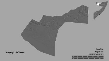 Somali bölgesindeki Woqooyi Galbeed 'in başkenti sağlam bir zemin üzerinde izole edilmiştir. Uzaklık ölçeği, bölge önizlemesi ve etiketleri. Çift seviyeli yükseklik haritası. 3B görüntüleme