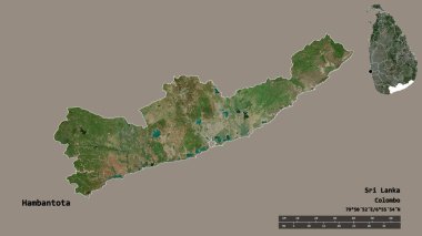 Sri Lanka 'nın Hambantota ilçesi, başkenti sağlam arka planda izole edilmiştir. Uzaklık ölçeği, bölge önizlemesi ve etiketleri. Uydu görüntüleri. 3B görüntüleme