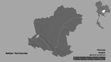 Tayland 'ın Nakhon Ratchasima bölgesinin başkenti, sağlam bir zemin ile izole edilmiştir. Uzaklık ölçeği, bölge önizlemesi ve etiketleri. Çift seviyeli yükseklik haritası. 3B görüntüleme