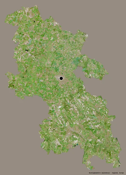 イングランドの行政郡バッキンガムシャーの形で その首都はしっかりとした色の背景に隔離されている 衛星画像 3Dレンダリング — ストック写真