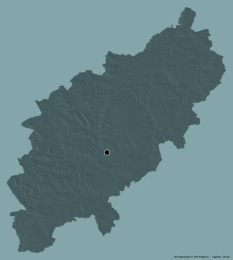 Northamptonshire 'ın şekli, İngiltere' nin idari ilçesi, başkenti katı bir renk arkaplanı ile izole edilmiş. Renkli yükseklik haritası. 3B görüntüleme