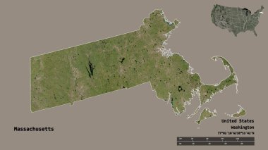 Massachusetts 'in şekli, Birleşik Devletler Anakara Eyaleti, başkenti sağlam bir arka planda izole edilmiş. Uzaklık ölçeği, bölge önizlemesi ve etiketleri. Uydu görüntüleri. 3B görüntüleme