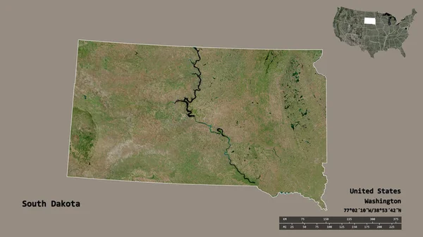 サウスダコタ州の形 米国本土の状態 その資本金は 固体背景に隔離されています 距離スケール リージョンプレビュー およびラベル 衛星画像 3Dレンダリング — ストック写真