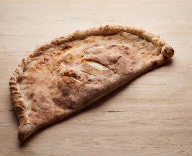 Tablo pizzaya İtalyan pidesi