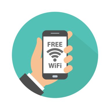Ücretsiz wifi işareti konsepti. Ekranda ücretsiz wifi metin ve wifi sembolü ile el tutma cep telefonu