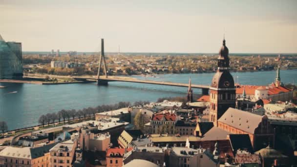 Vista Aérea Centro Riga Igreja São Pedro Letônia — Vídeo de Stock