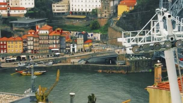 Funicular Ciudad Paseo Marítimo Vila Nova Gaia Frente Puente Ponti — Vídeo de stock