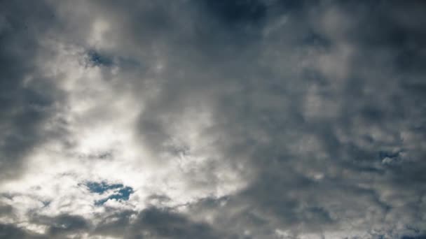 Slow motion of clouds in the sky, time-lapse — Stock Video