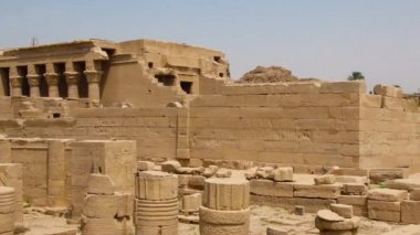 Dendera güzel antik tapınak veya Hathor Tapınağı. Mısır, Dendera, Ken city yakınındaki antik Mısır Tapınağı.