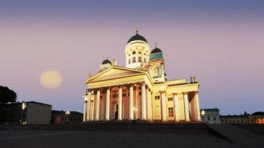 Helsinki Finlandiya katedral güzel.