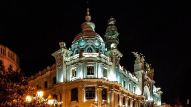 Valencia'da Plaza Ayuntamyento güzel mimarisi.